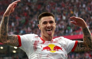 记者：莱比锡已拒绝纽卡对谢什科的报价，希望曼联竞价